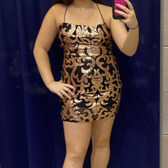 Windsor Black and Gold sequin mini Dress - Picture 1 of 5